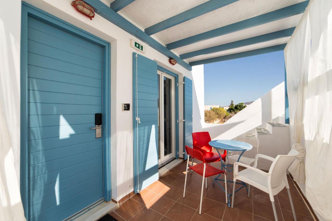 Fivos Apartments Alikí Eksteriør billede